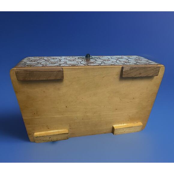 Vintage Mid-Century Carved Wooden Trinket Box Floral Carving Leopard Lining - Picture 8 of 9